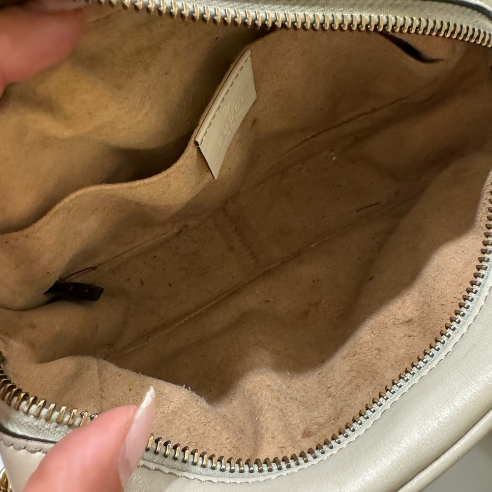 Gucci Beige Chevron Crossbody Bag - Picture 6 of 9